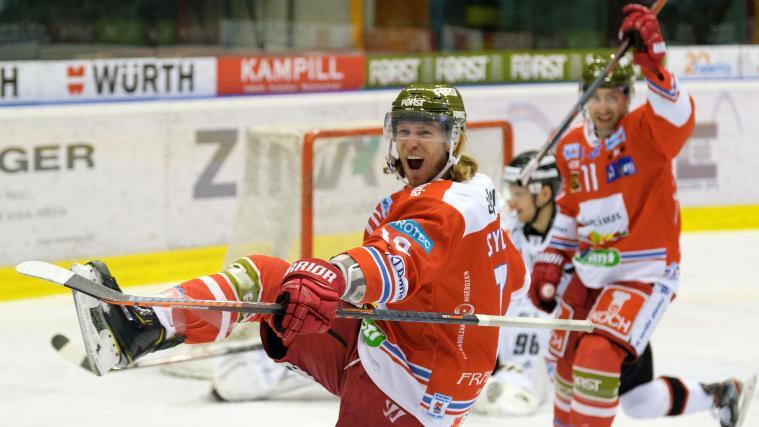 Topscorer Sebastien Sylvestre und die Foxes dürfen Jubeln: Der Playoff-Platz ist sicher.