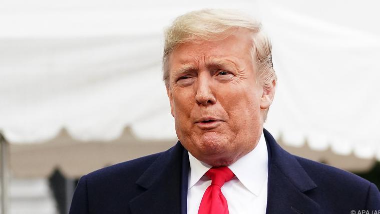 US-Demokraten bringen vertrauliche Telefondaten Trumps ins Spiel.