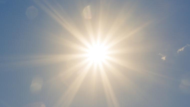 Angeblich weil er von der Sonne geblendet war, hat ein junger Autofahrer in Nordtirol a
