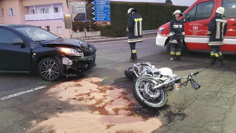 Der Fahrer der Harley Davidson wurde schwer verletzt.