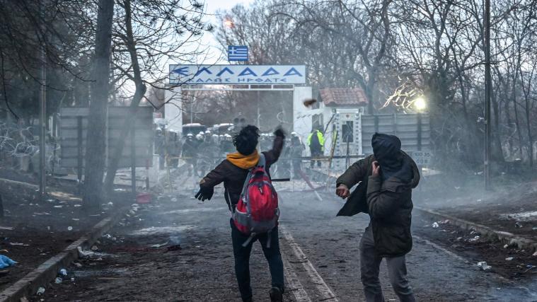 Die Lage an der türkisch-griechischen Grenze spitzt sich dramatisch zu.