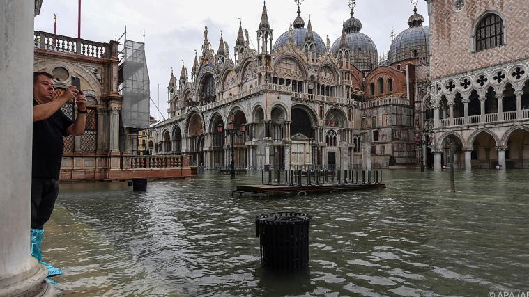 Die Lagunenstadt Venedig will sich besser vor Hochwasser schützen.