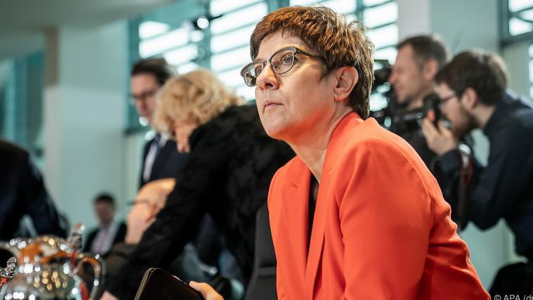 Die scheidende CDU-Chefin Kramp-Karrenbauer muss einen Nachfolger finden.
