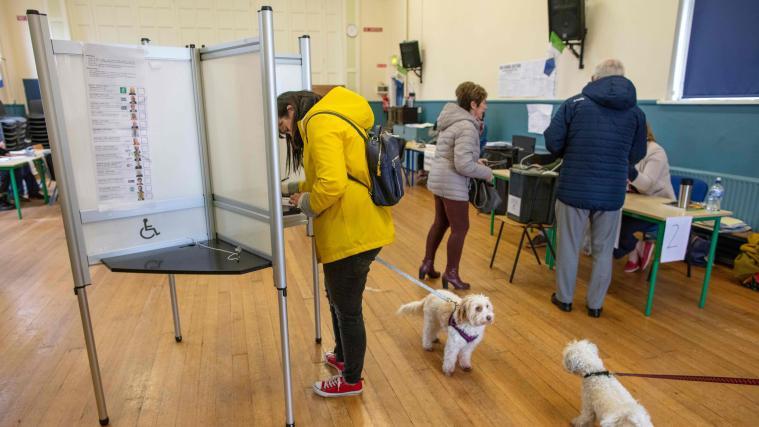 Die Wahlbeteiligung in Irland ist sehr hoch.