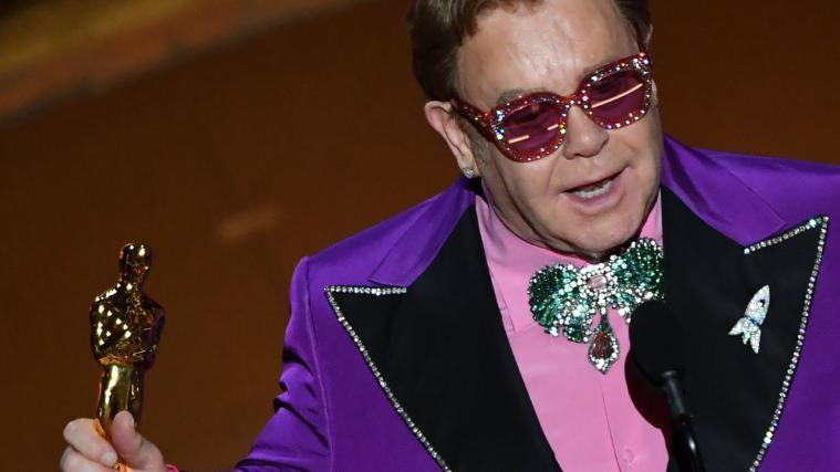 Elton John hat für den Song „Love Me Again“ den Oscar erhalten.