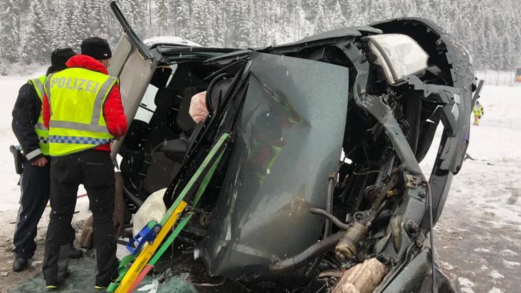Insgesamt wurden 9 Menschen verletzt.
