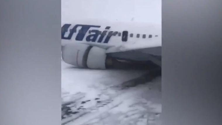 Passagiere filmten die Bruchlandung und den Ausstieg aus dem Flugzeug.