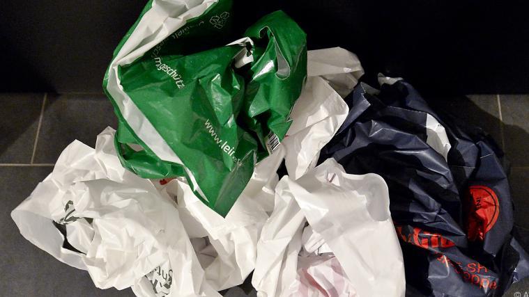 Pro Kilo unrecyceltem Verpackungskunststoff sollen 80 Cent fällig sein.