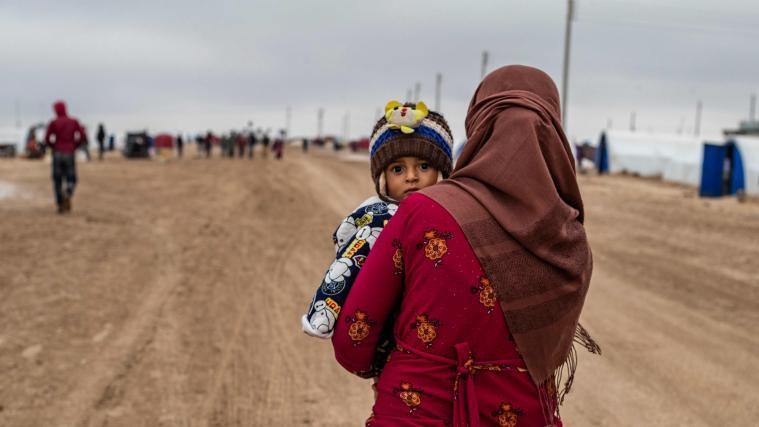 Schon früher habe es in Syrien schlimme Flüchtlingskrisen gegeben, allerdings seien damals die mittlerweile geschlossenen Grenzen zur Türkei offen gewesen.
