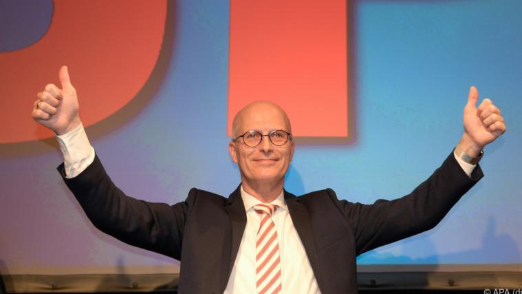 SPD-Spitzenmann Peter Tschentscher bleibt Bürgermeister.