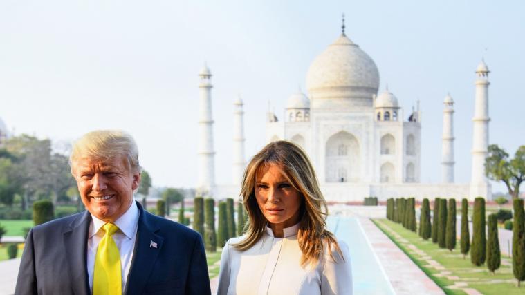 Urlauber, die ihre Tickets schon vor Monaten gekauft hatten, durften am Montagnachmittag nicht das berühmte Taj Mahal besuchen.