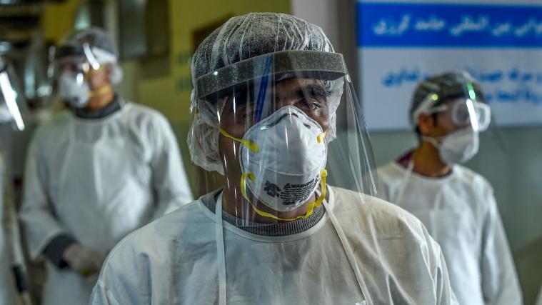 Von China hat sich das Virus in mindestens 24 weitere Länder ausgebreitet. Laut Weltgesundheitsorganisation WHO starb in der philippinischen Hauptstadt Manila erstmals ein Infizierter außerhalb Chinas.