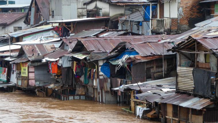 Zehn junge Pfadfinder waren am Wochenende getötet worden, als ihre Wandergruppe nahe der Stadt Yogyakarta 560 Kilometer östlich von Jakarta von den Fluten eines Flusses mitgerissen worden war.