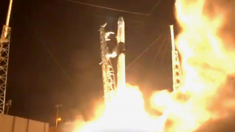Am Montag soll der Frachter an der ISS ankommen.