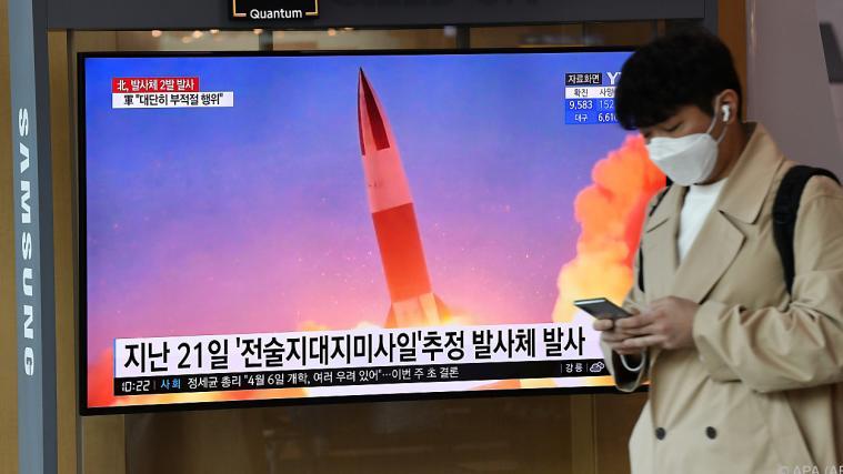 Die Raketen sollen etwa 230 km weit geflogen sein.