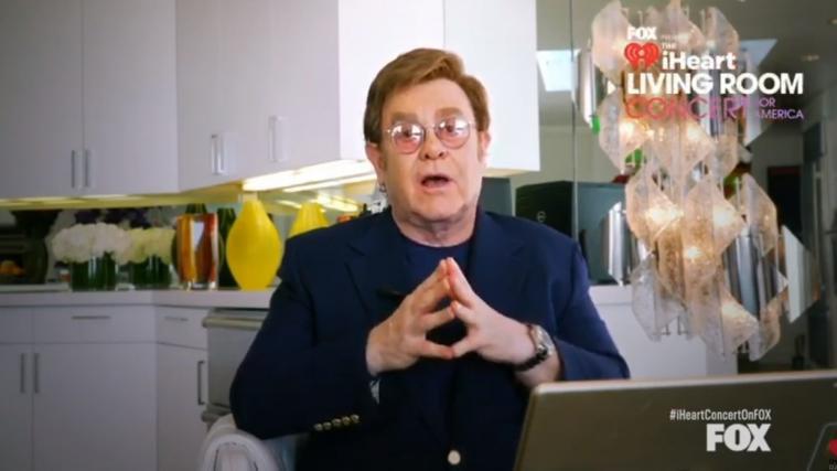 Elton John konnte 8 Millionen Dollar für Corona-Patienten sammeln.