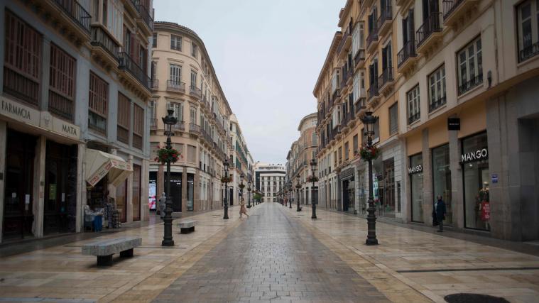 Seit Samstagabend liegt das öffentliche Leben in Spanien, wie hier in Malaga, großteils lahm.