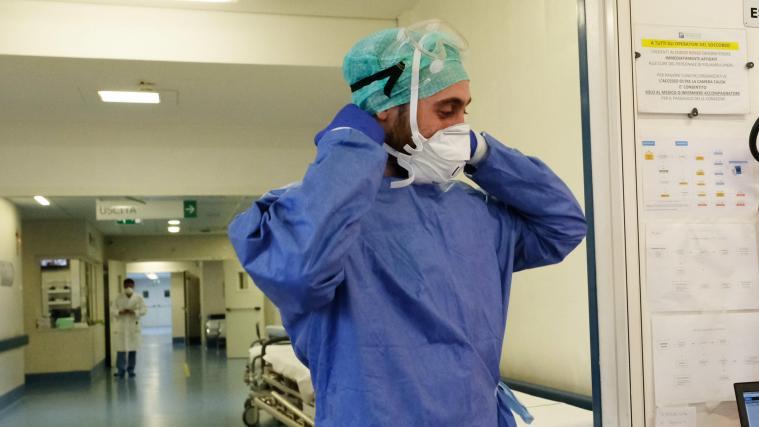 Tag und Nacht kämpfen die Ärzte in Italien gegen das Virus (Symbolfoto).