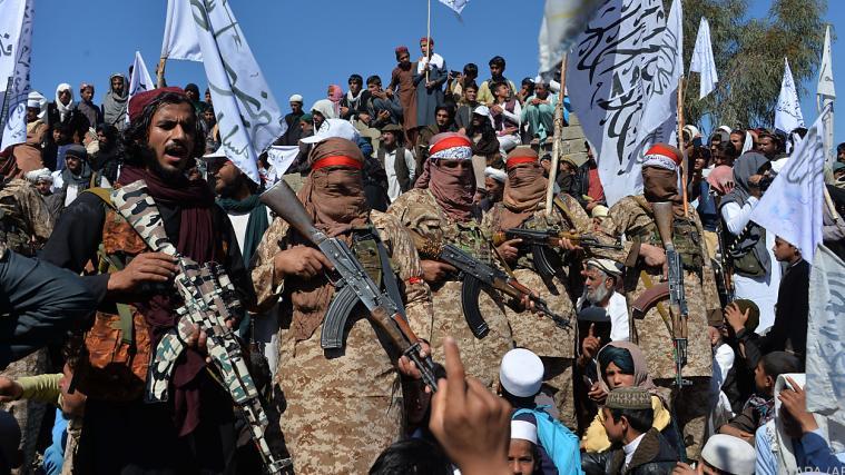 Trotz Abkommen mit den USA greifen die Taliban immer wieder an.