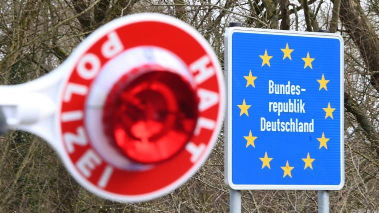 Waren- und Pendlerverkehr ist weiter möglich.