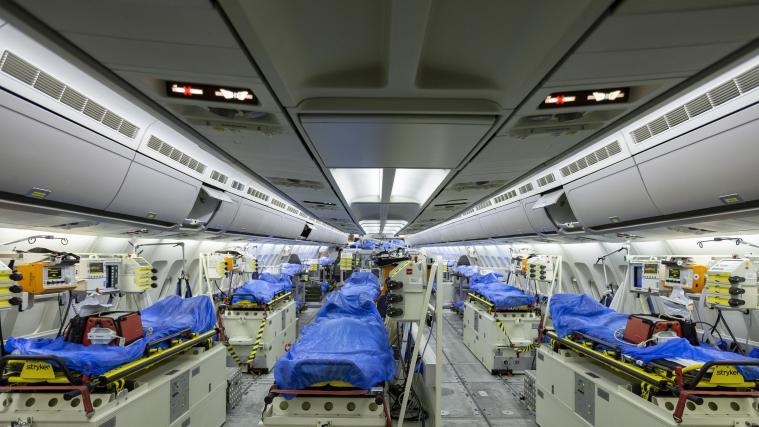 Wegen der dramatischen Notlage norditalienischer Krankenhäuser in der Corona-Krise bringt die deutsche Luftwaffe Patienten von dort zur Behandlung in die Bundesrepublik.