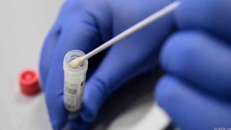 Zur Coronavirus-Lage im Bundesland Tirol gibt es um 13 Uhr eine Online-Pressekonferenz.