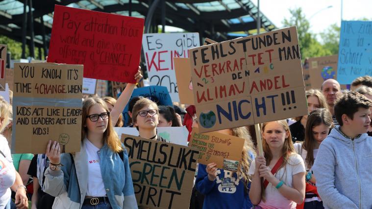 Am heutigen Freitag findet der erste globale digitale Klimastreik statt.
