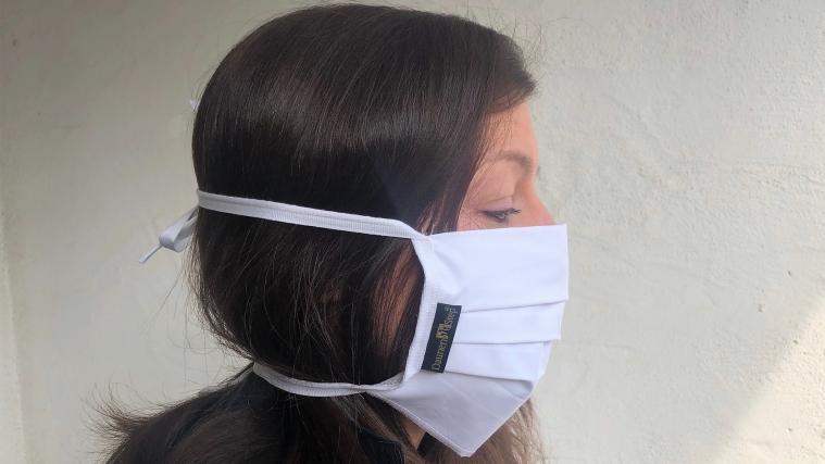 Aufbauend auf die lange Erfahrung im Bereich Schneiderei, werden im Werk von Daunenstep ab sofort Gesichtsschutzmasken statt Bettwaren hergestellt.