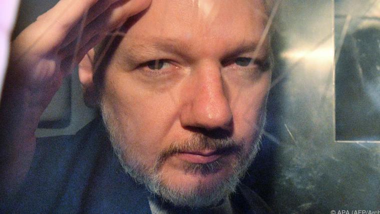 Britische Polizei verhaftete Assange im April 2019.