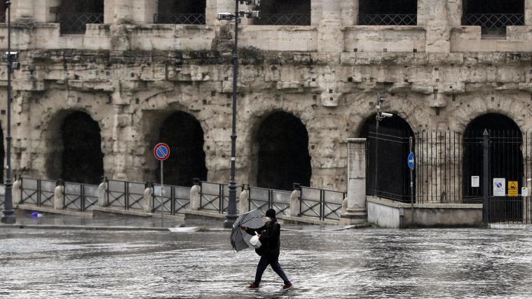 Italien ist auch weiterhin strark vom Coronavirus betroffen. Hier ein Bild aus Rom.