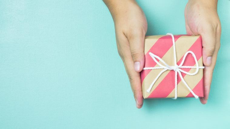Mit Familienpaket zu Ostern unterstützt die Caritas zahlreiche Bedürftige.