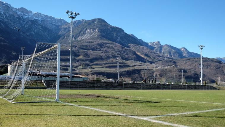 Ob auf Südtirols Fußballfeldern wie hier in Tramin heuer noch gespielt wird?