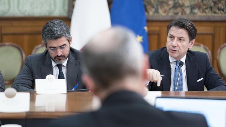 (v.l.) Fraccaro und Ministerpräsident Conte (Archivbild).