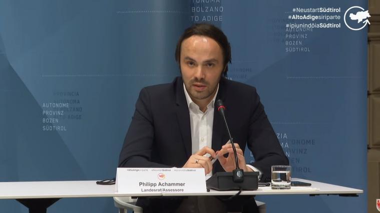 Bildungslandesrat Philipp Achammer erklärte am Dienstag die Rahmenbedinungen für den Notbetreuungsdienst.