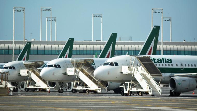 Die Coronavirus-Krise belastet die Alitalia stark.