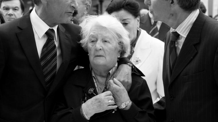 Die französische Widerstandsheldin Cécile Rol-Tanguy ist am 75. Jahrestag des Endes des Zweiten Weltkriegs gestorben.