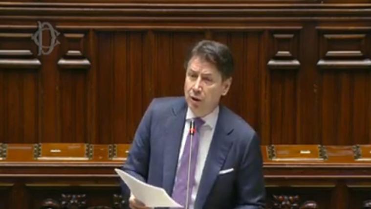 Ministerpräsident Giuseppe Conte forderte bei der heutigen Ansprache vor dem Parlament die Italienischen Staatsbürger dazu auf, Urlaub im eigenen Land zu machen.