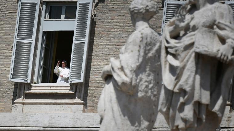Papst mit täglicher Frühmesse.
