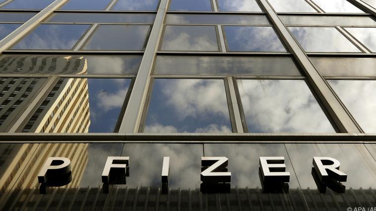 Pfizer bereitet Werke auf Impfstoff-Produktion vor.