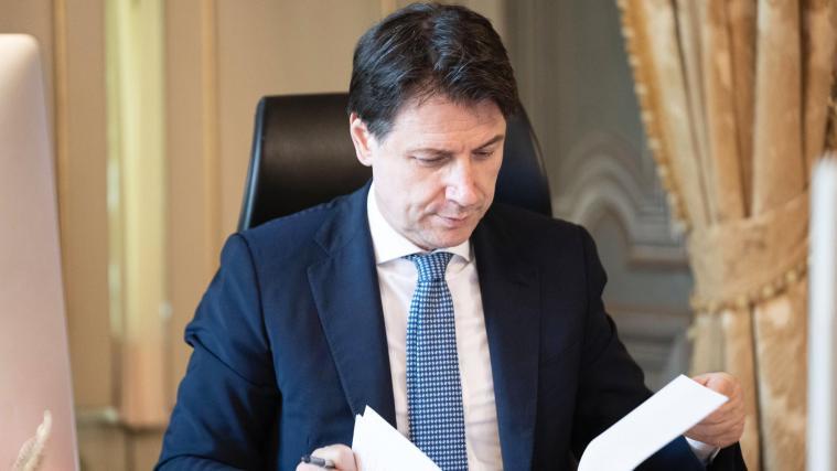 Premierminister Giuseppe Conte glaubt, dass Sommerurlaub in Italien möglich sein wird.