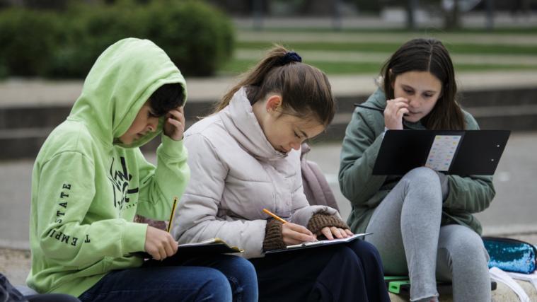 Schulen scheinen nach wie vor kein Virus-Umschlagplatz zu sein.