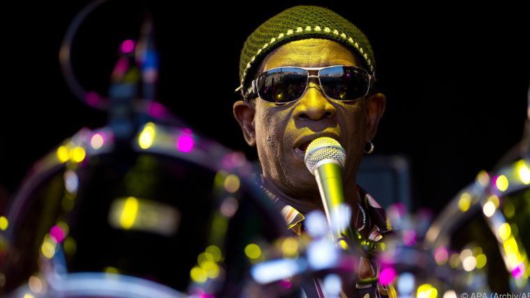 Tony Allen bei einem Konzert in Glastonbury im Jahr 2010.