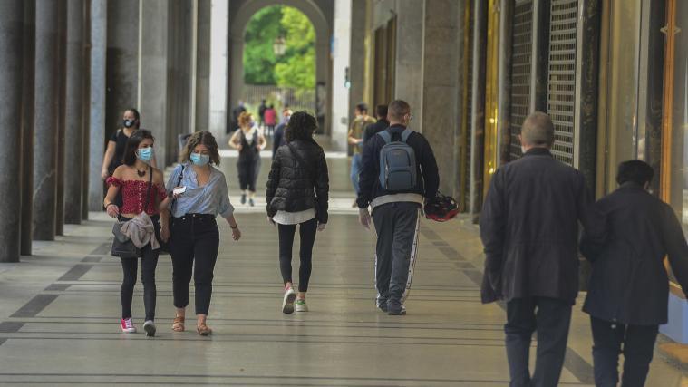 Während in den italienischen Städten (im Bild Turin) ganz langsam wieder ein bisschen Alltagsleben zu sehen ist, geben auch die täglichen Zivilschutzdaten Anlass zur Hoffnung.