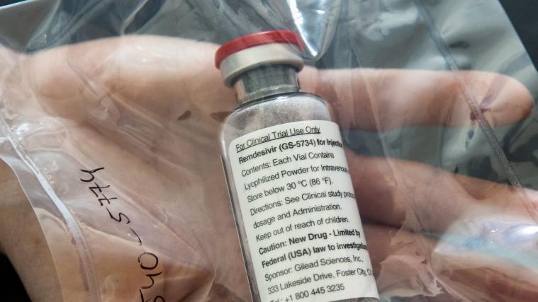 Der Arzneistoff Remdesivir, wird nicht nur bei Ebola, sondern nun auch bei der Behandlung von Covid-19 erprobt.