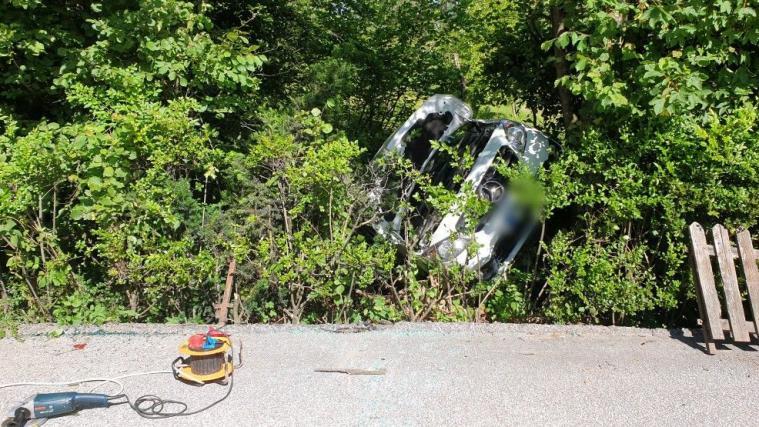 Der Mann wurde mittelschwer verletzt.