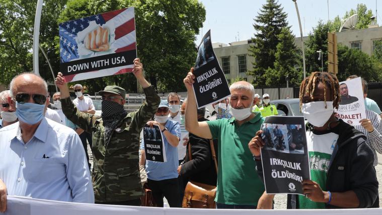 Die Demonstrationen haben mittlerweile auch die Türkei erreicht.