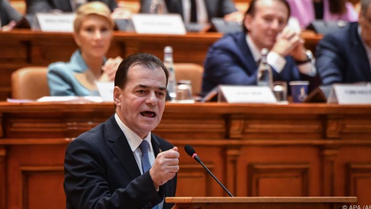 Für Premierminister Ludovic Orban geht es auf die Wahlen zu.