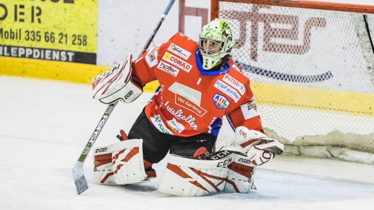 Goalie Jake Smith bleibt ein Teil des HCG.
