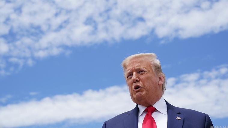 Trump von Bibelwissenschaftern verurteilt.