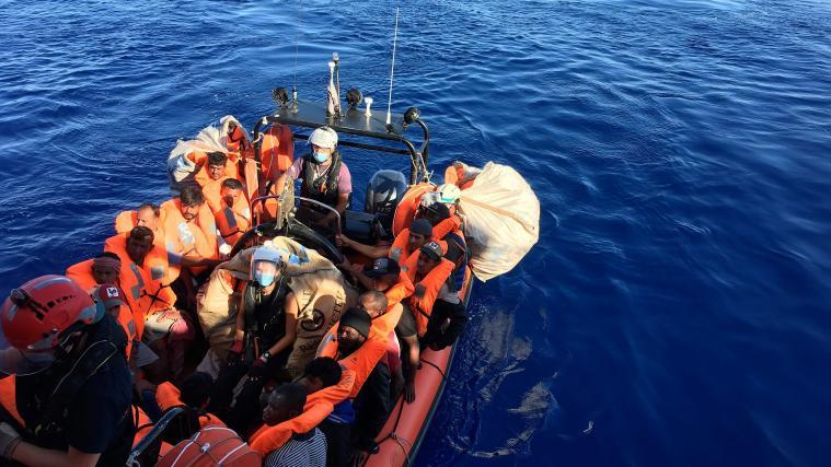 2825 Migranten erreichten Italien im Juli.